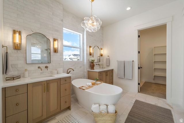 664 S WILDFLOWER CIR, North Salt Lake, UT 84054