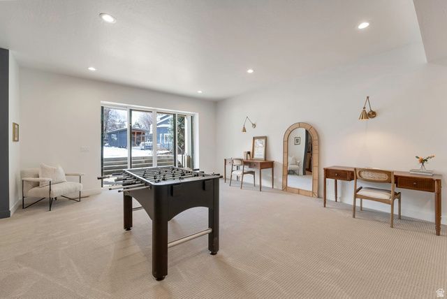 664 S WILDFLOWER CIR, North Salt Lake, UT 84054