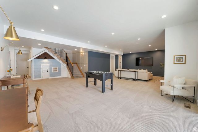 664 S WILDFLOWER CIR, North Salt Lake, UT 84054