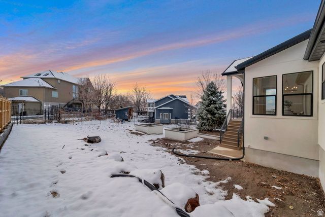 664 S WILDFLOWER CIR, North Salt Lake, UT 84054