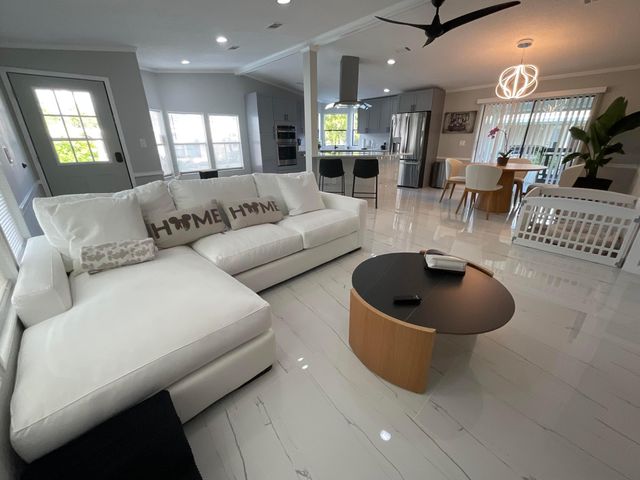 920 Sun Acres Lane, Boynton Beach, FL 33436