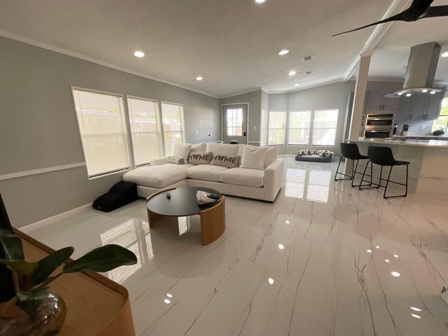 920 Sun Acres Lane, Boynton Beach, FL 33436