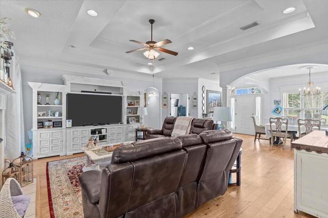 216 Glen Oaks Drive, Dothan, AL 36301
