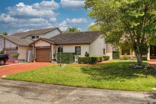 9517 SW 148th Ave Cir E, Miami, FL 33196