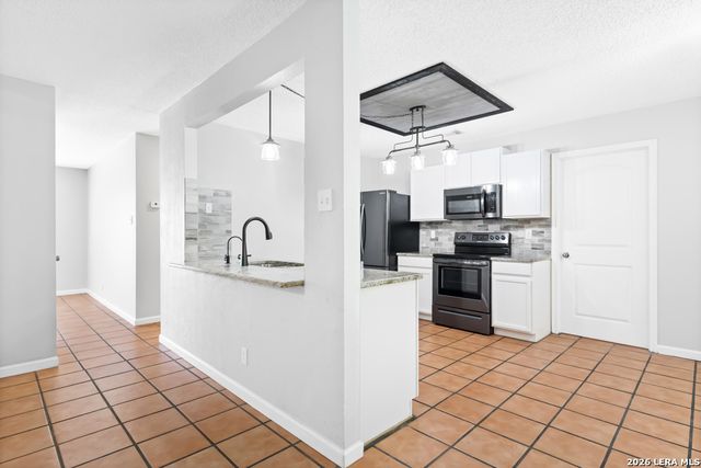 7705 Autumn Bluff, San Antonio, TX 78240