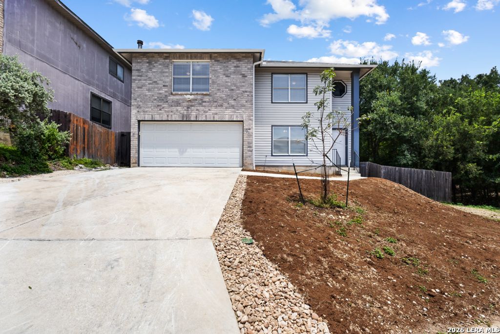 7705 Autumn Bluff, San Antonio, TX 78240