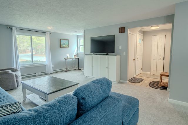 27 Surrey Lane UNIT 27, Bourne, MA 02532