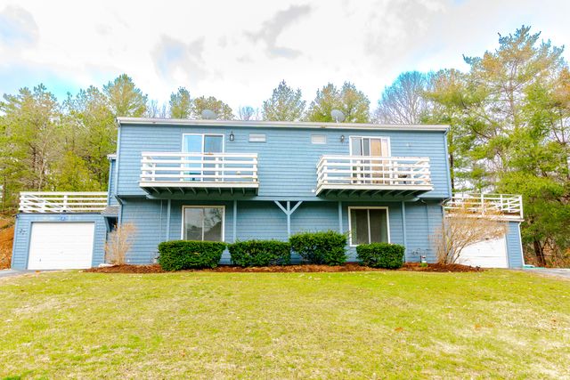 27 Surrey Lane UNIT 27, Bourne, MA 02532