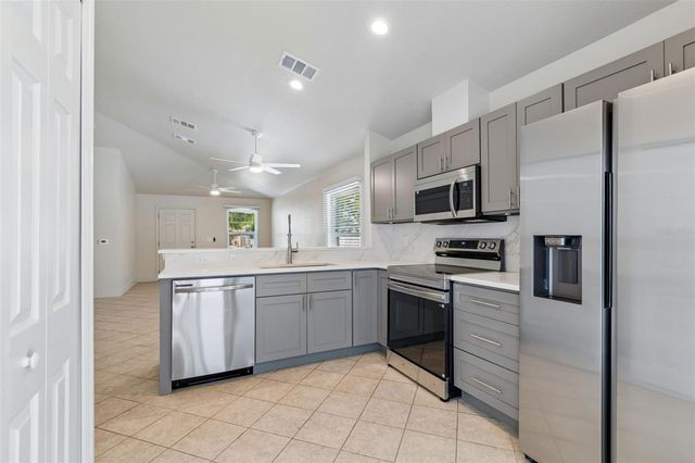 712 15TH AVENUE S, St Petersburg, FL 33701