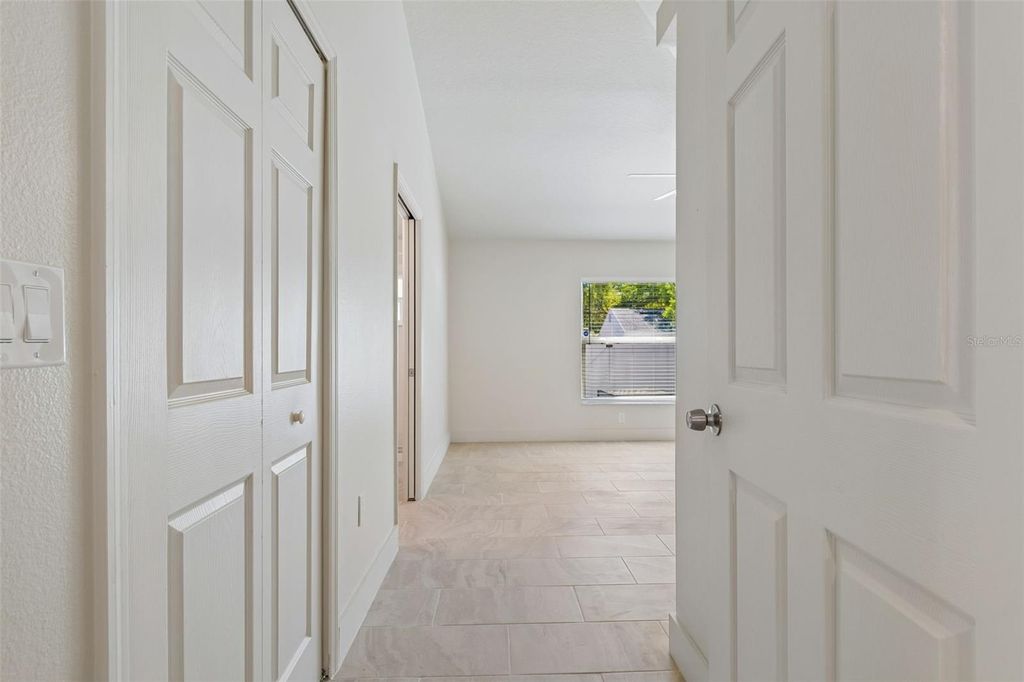 Image 18 of property listing at 712 15TH AVENUE S, St Petersburg, FL 33701