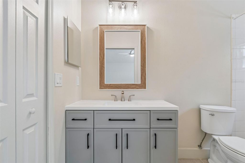 Image 23 of property listing at 712 15TH AVENUE S, St Petersburg, FL 33701