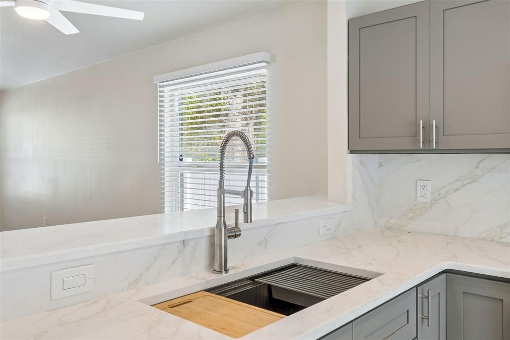 Image 45 of property listing at 712 15TH AVENUE S, St Petersburg, FL 33701