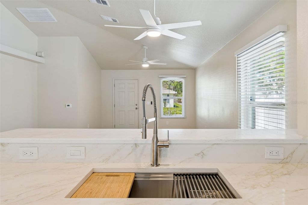 Image 46 of property listing at 712 15TH AVENUE S, St Petersburg, FL 33701