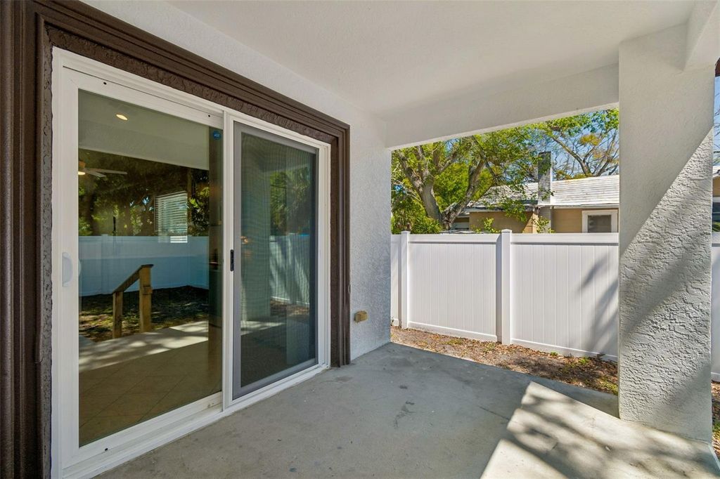 Image 57 of property listing at 712 15TH AVENUE S, St Petersburg, FL 33701