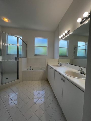 12724 SW 133rd St, Miami, FL 33186