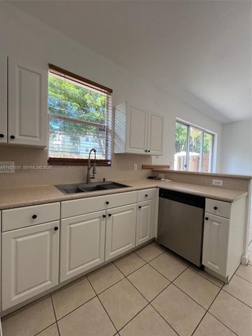 12724 SW 133rd St, Miami, FL 33186