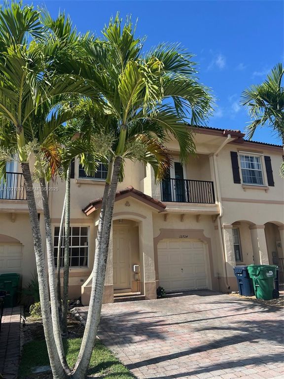 12724 SW 133rd St, Miami, FL 33186