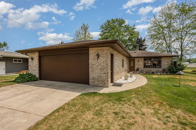 331 Island Drive, Beaverton, MI 48612
