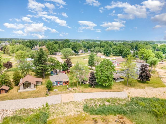 331 Island Drive, Beaverton, MI 48612