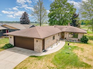331 Island Drive, Beaverton, MI 48612