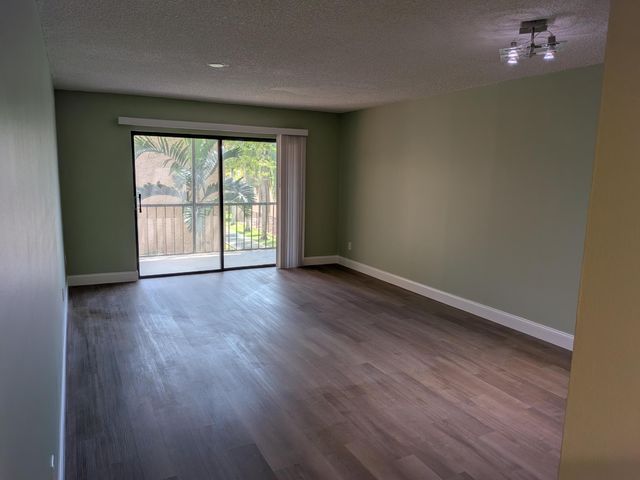 8901 N New River Canal Road 22w, Plantation, FL 33324