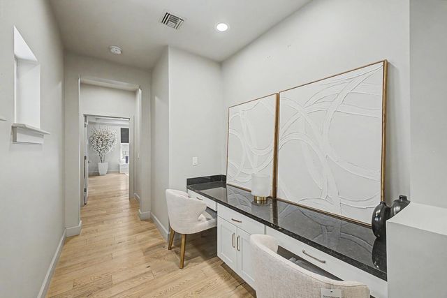 3414 N 44th Place, Phoenix, AZ 85018