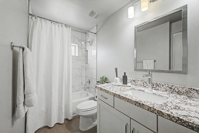 3414 N 44th Place, Phoenix, AZ 85018