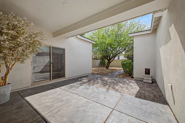 3414 N 44th Place, Phoenix, AZ 85018