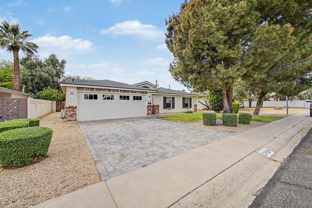 3414 N 44th Place, Phoenix, AZ 85018