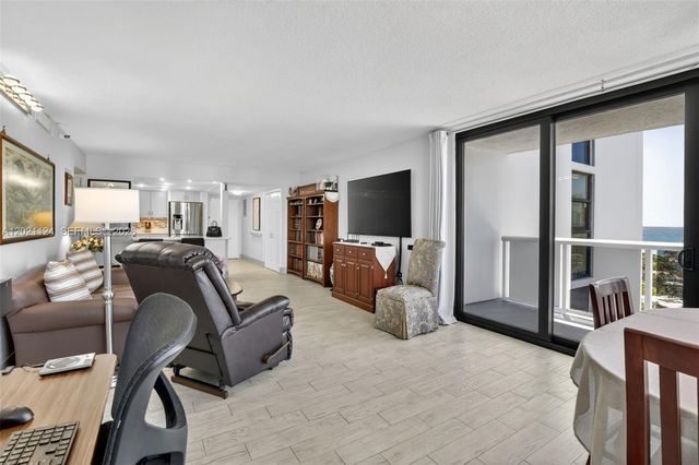 20515 E Country Club Drive 2248, Aventura, FL 33180