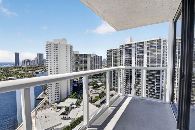 20515 E Country Club Drive 2248, Aventura, FL 33180