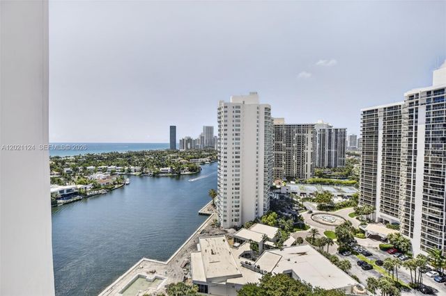 20515 E Country Club Drive 2248, Aventura, FL 33180