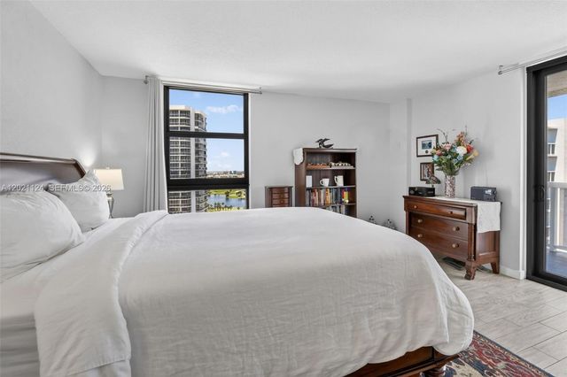 20515 E Country Club Drive 2248, Aventura, FL 33180