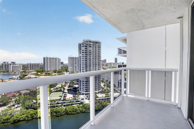 20515 E Country Club Drive 2248, Aventura, FL 33180
