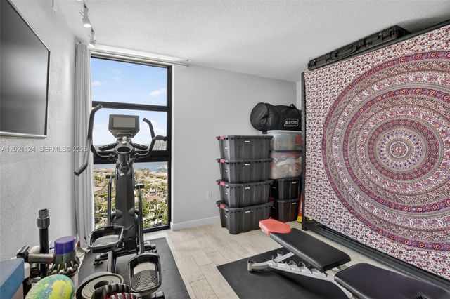 20515 E Country Club Drive 2248, Aventura, FL 33180