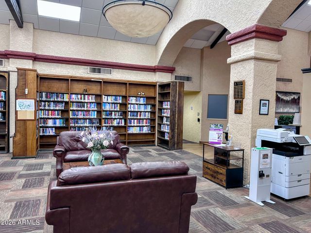 403 LEISURE WORLD --, Mesa, AZ 85206