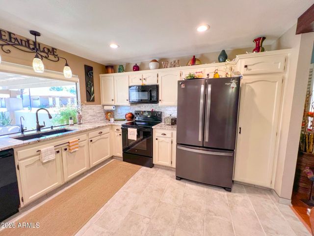 403 LEISURE WORLD --, Mesa, AZ 85206