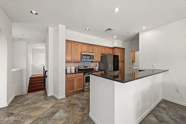 3935 E ROUGH RIDER Road 1186, Phoenix, AZ 85050