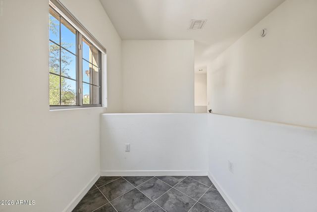 3935 E ROUGH RIDER Road 1186, Phoenix, AZ 85050