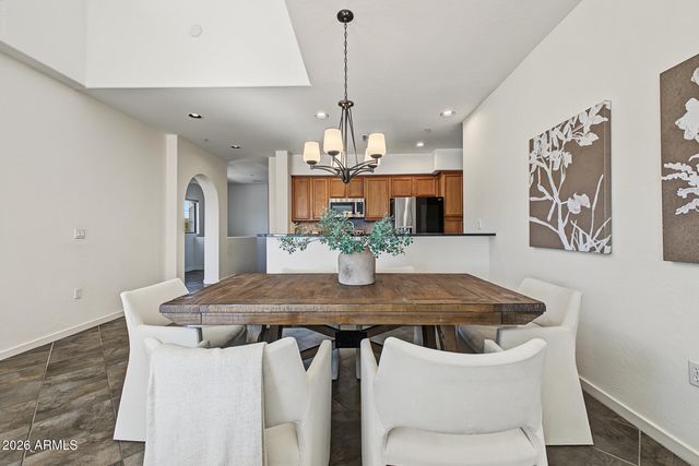 3935 E ROUGH RIDER Road 1186, Phoenix, AZ 85050