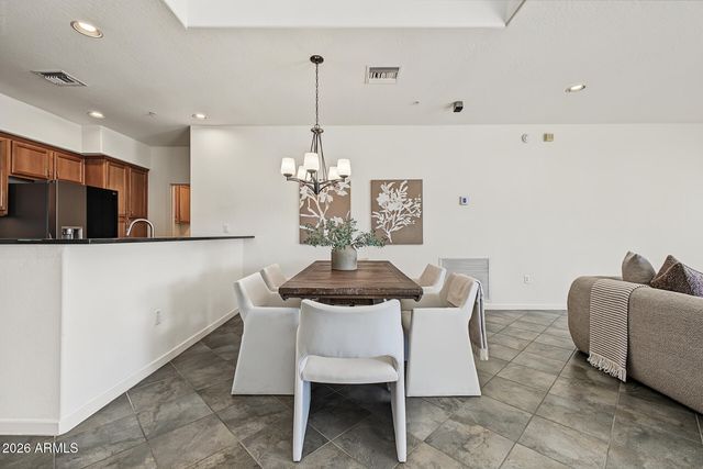 3935 E ROUGH RIDER Road 1186, Phoenix, AZ 85050
