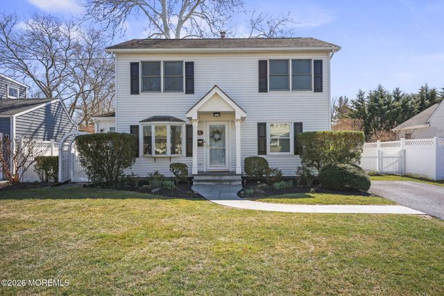 905 Woodcrest Drive, Spring Lake Heights, NJ 07762