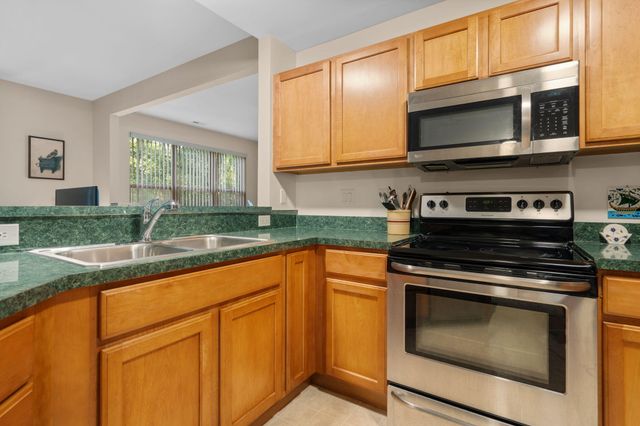 8159 Autumn Woods Trail, Ypsilanti, MI 48198