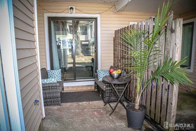 5805 Hana Road, Edison, NJ 08817