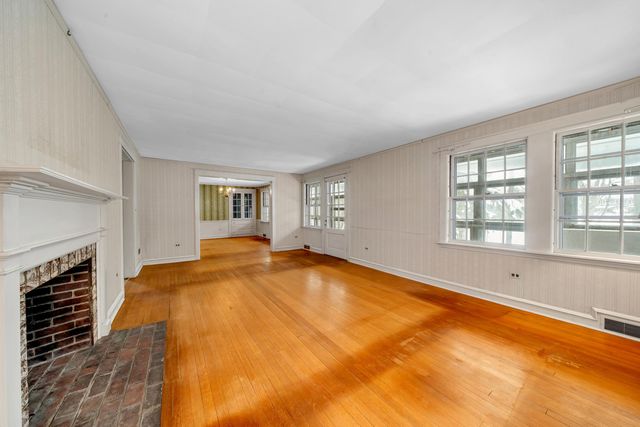 36 Woodman Road, Durham, NH 03824