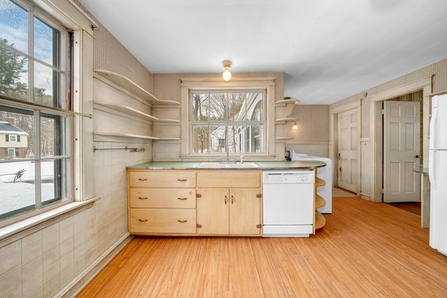 36 Woodman Road, Durham, NH 03824