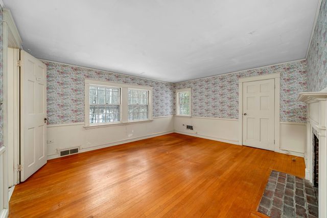 36 Woodman Road, Durham, NH 03824