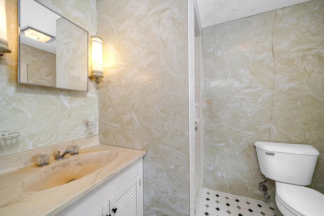 36 Woodman Road, Durham, NH 03824