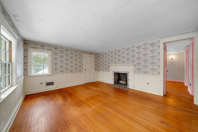 36 Woodman Road, Durham, NH 03824