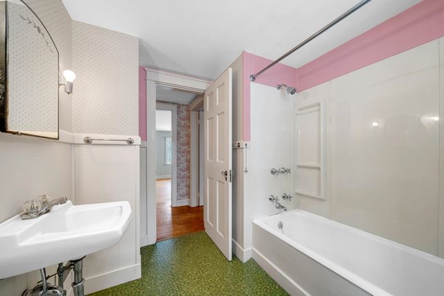 36 Woodman Road, Durham, NH 03824